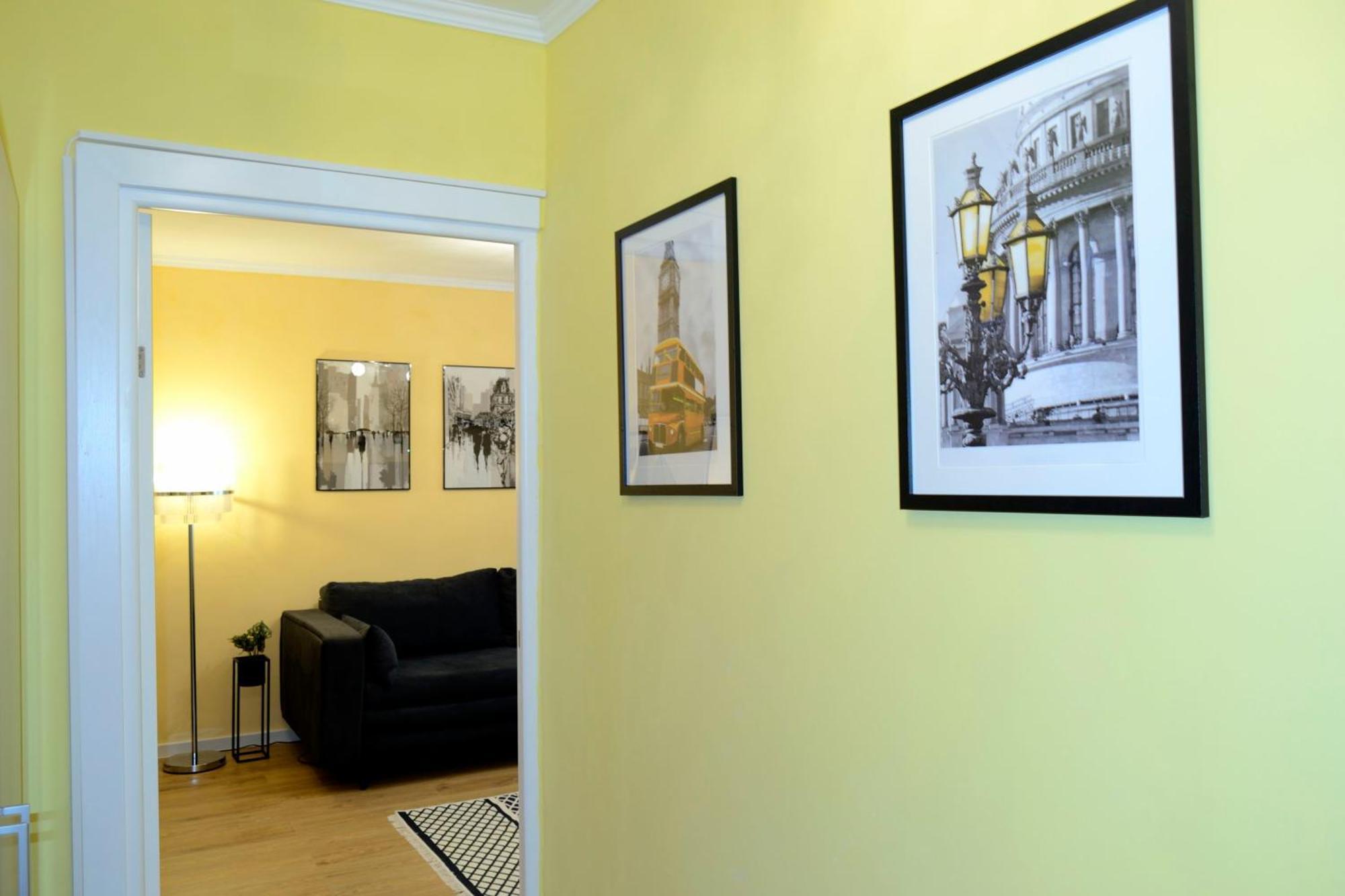 Cozy 2 Rooms Apartment Drumul Taberei Bukarest Exteriör bild