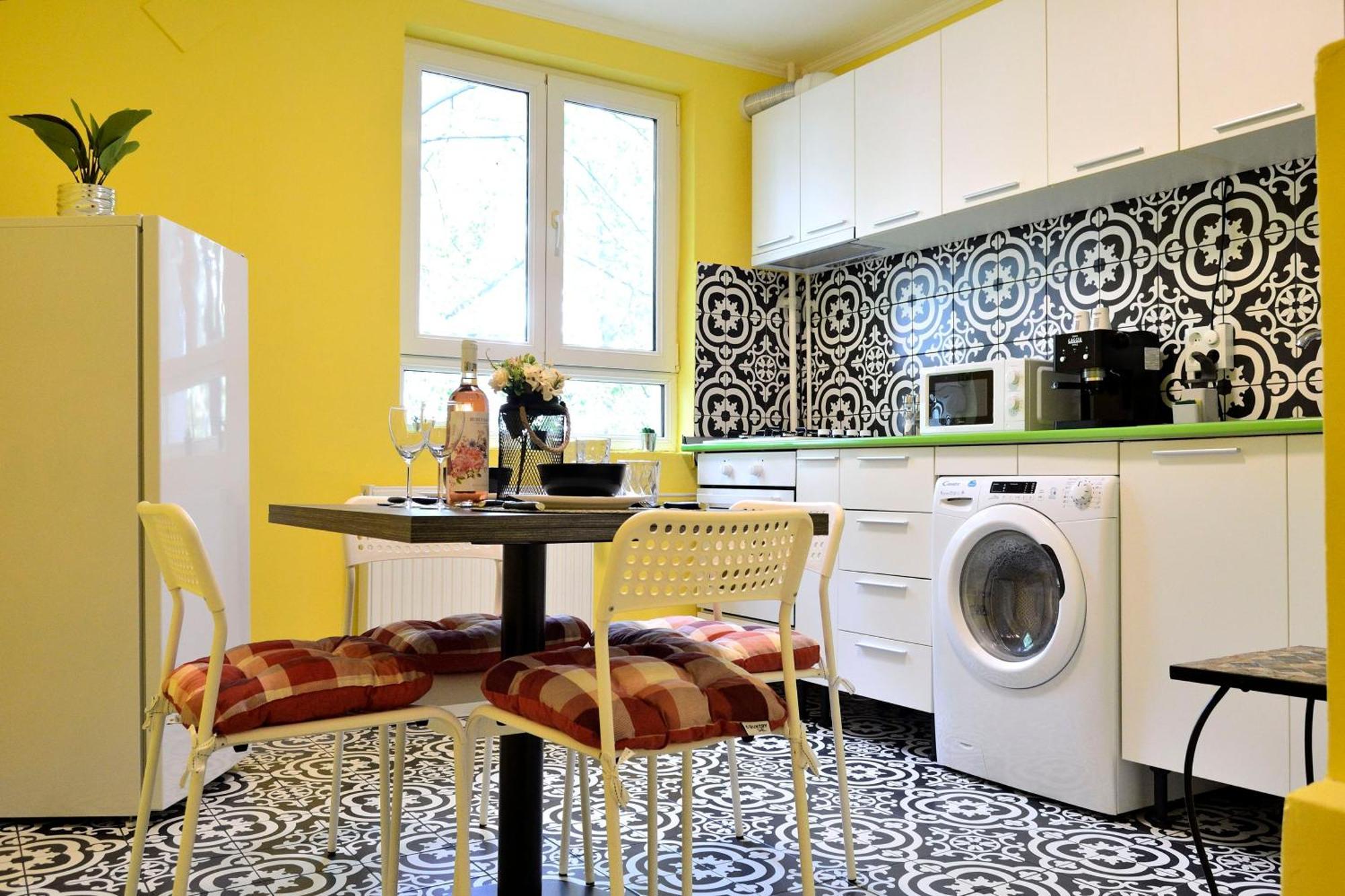 Cozy 2 Rooms Apartment Drumul Taberei Bukarest Exteriör bild