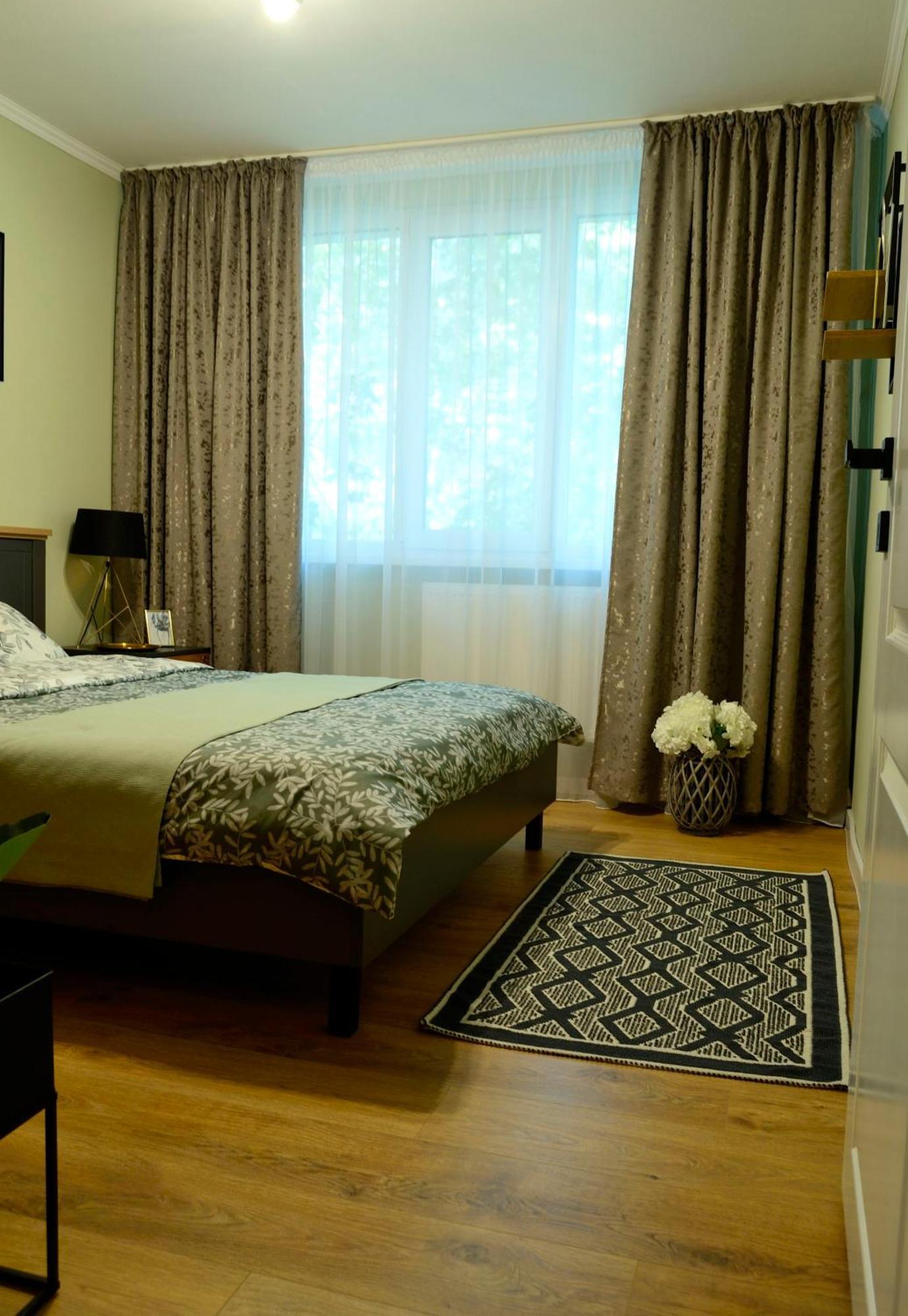 Cozy 2 Rooms Apartment Drumul Taberei Bukarest Exteriör bild