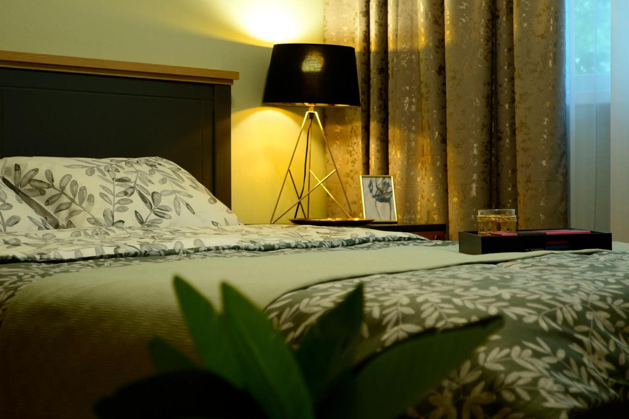 Cozy 2 Rooms Apartment Drumul Taberei Bukarest Exteriör bild