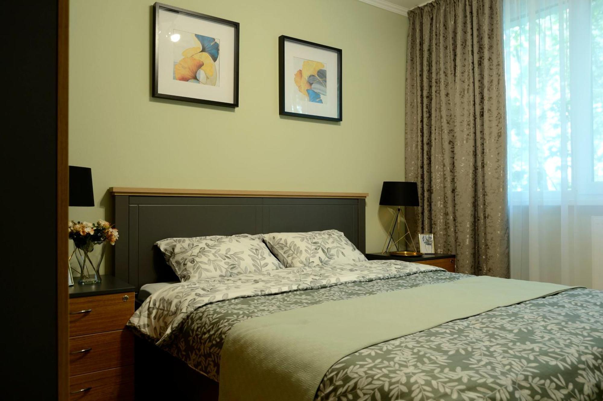 Cozy 2 Rooms Apartment Drumul Taberei Bukarest Exteriör bild